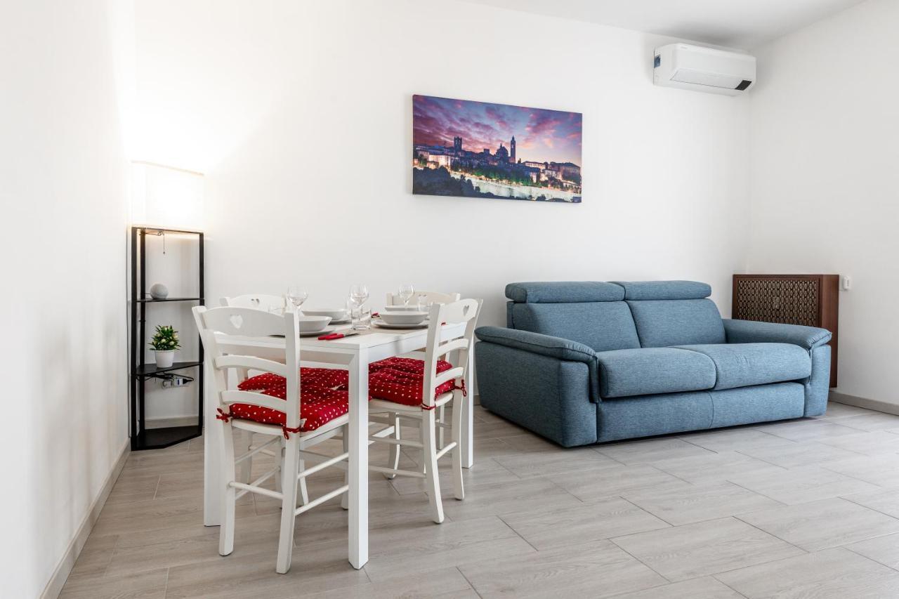 شقة House Near Train StationA/C سيرياته المظهر الخارجي الصورة